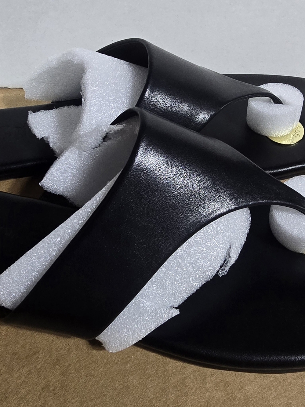 GotSoft Women's Flat Sandals Black Flat Sandals US 9.5 NWT